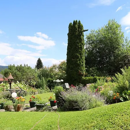 Schellander Privatstrand Фельден-ам-Вёртер-Зе