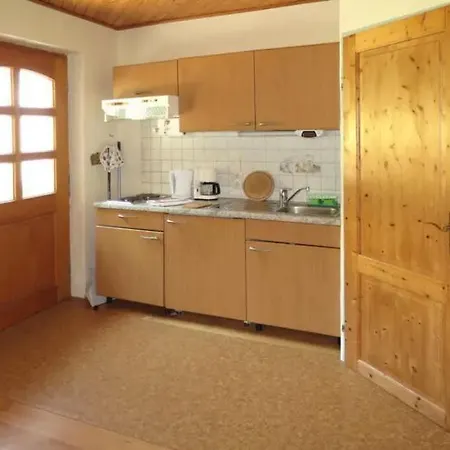 Schellander Privatstrand * Фельден-ам-Вёртер-Зе