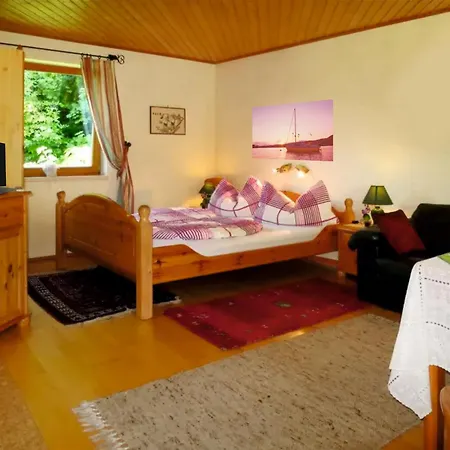 Schellander Privatstrand Apartment *